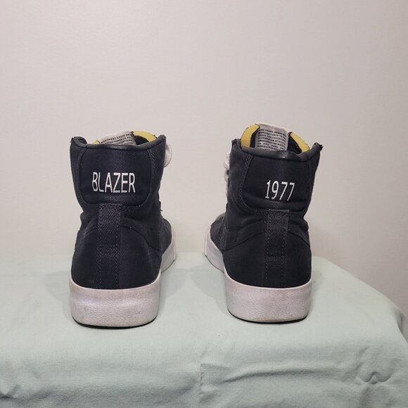 Nike Blazer Mid 77 Canvas Black Sneakers - Picture 2 of 6